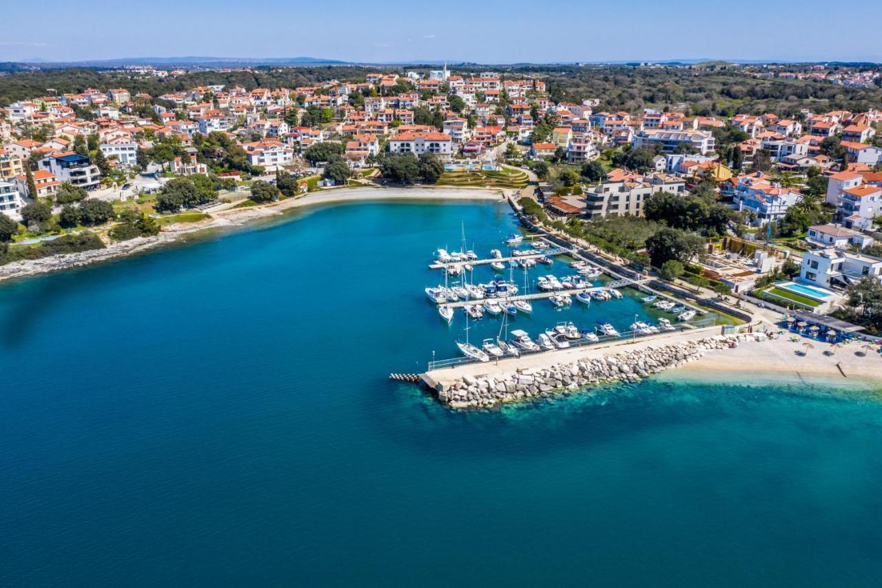 Near The Beach Pula Bagian luar foto