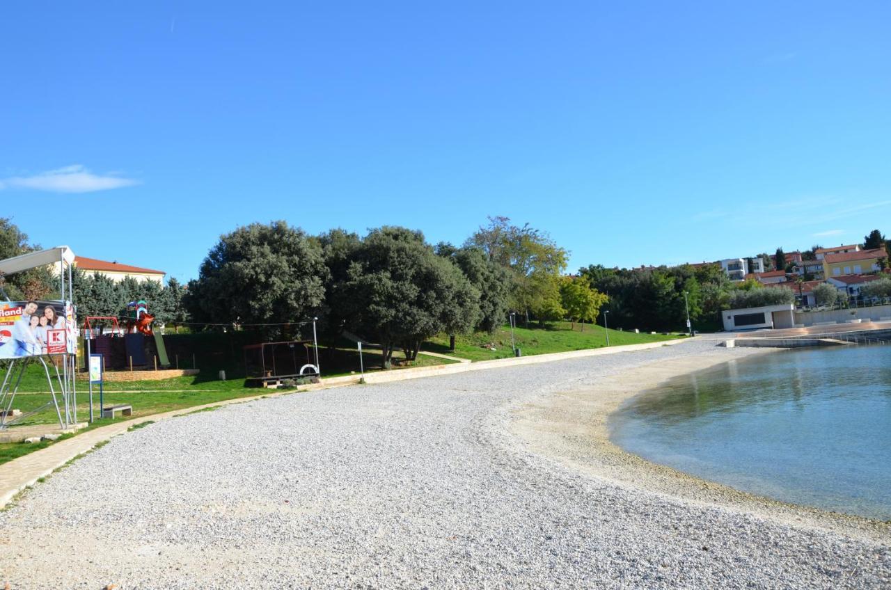 Near The Beach Pula Bagian luar foto